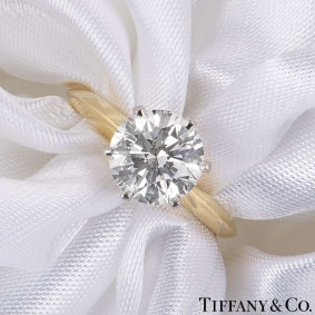 Tiffany & Co. Yellow Gold Round Brilliant Cut Diamond Ring 2.05ct D/VVS2
